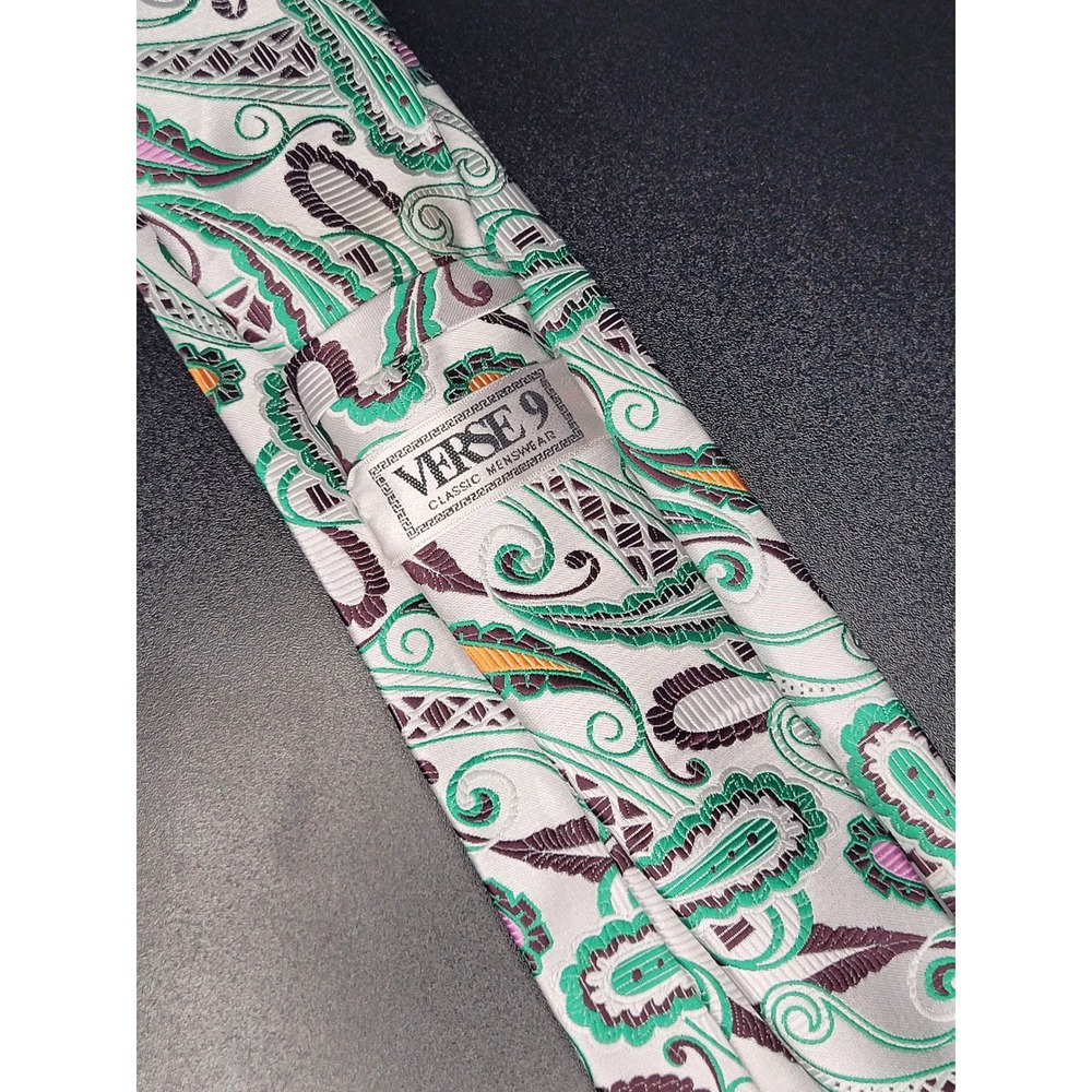 Verse 9 Necktie Silver Tone Green Purple Paisley Excellent